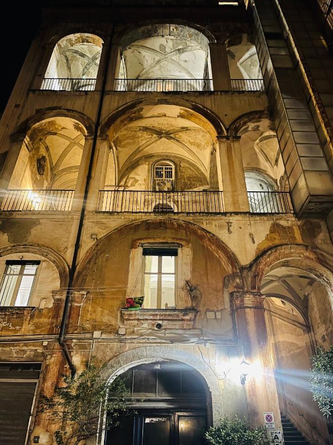 Holiday Home Tarsia Vicino Piazza Dante - Toledo Неаполь Экстерьер фото