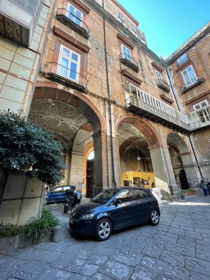 Holiday Home Tarsia Vicino Piazza Dante - Toledo Неаполь Экстерьер фото