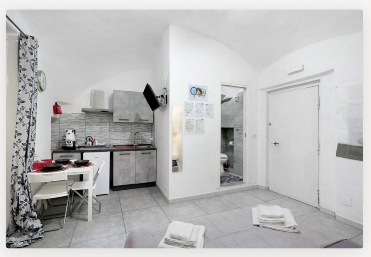 Holiday Home Tarsia Vicino Piazza Dante - Toledo Неаполь Экстерьер фото
